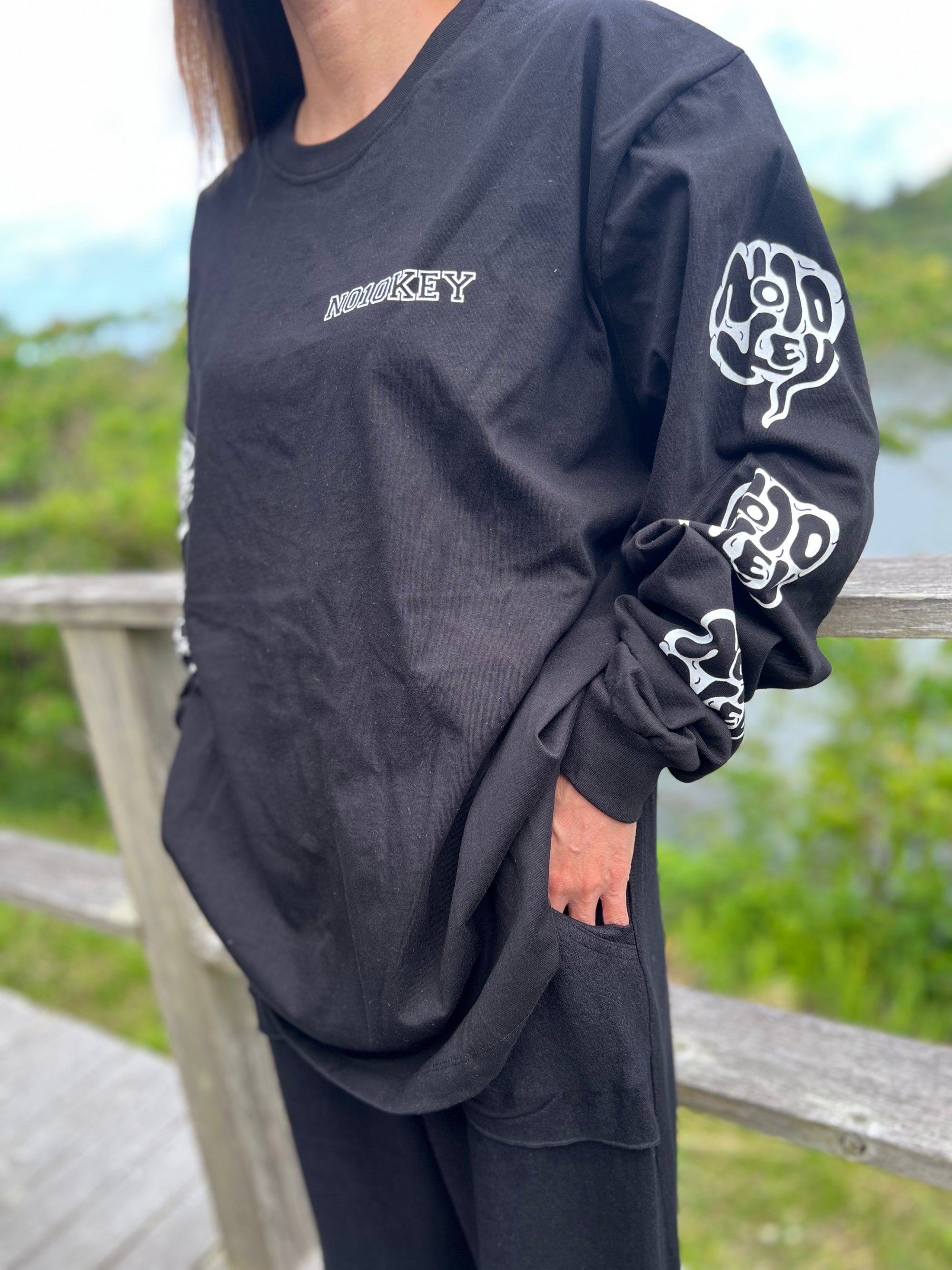NO10KEY “脳天気LOGO” ロングスリーブTシャツ（ユニセックス）
